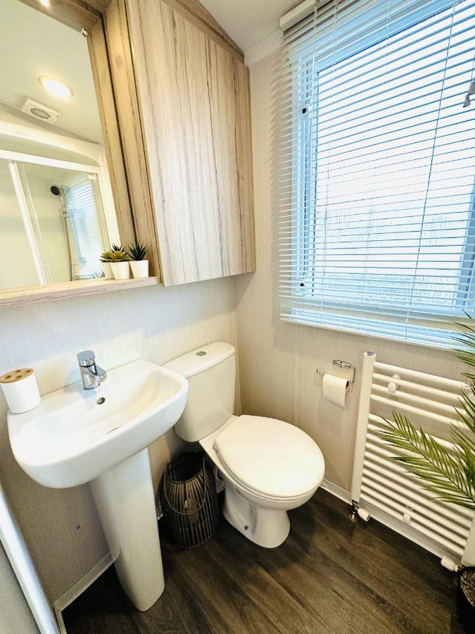 Adelfas Villa Scarborough Dış mekan fotoğraf
