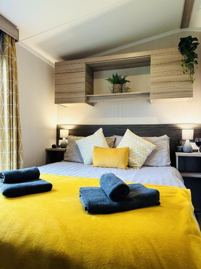 Adelfas Villa Scarborough Dış mekan fotoğraf